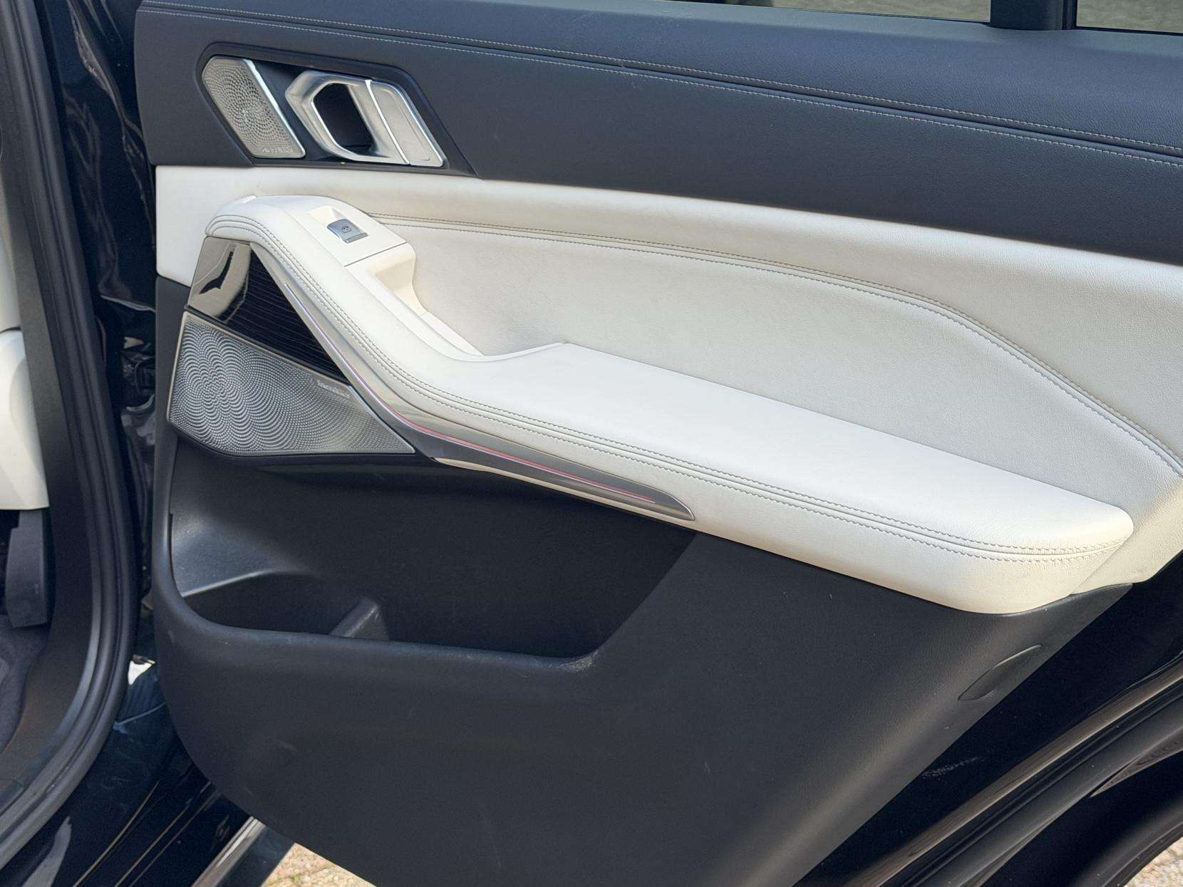 2023 BMW X7 2023 BMW X7