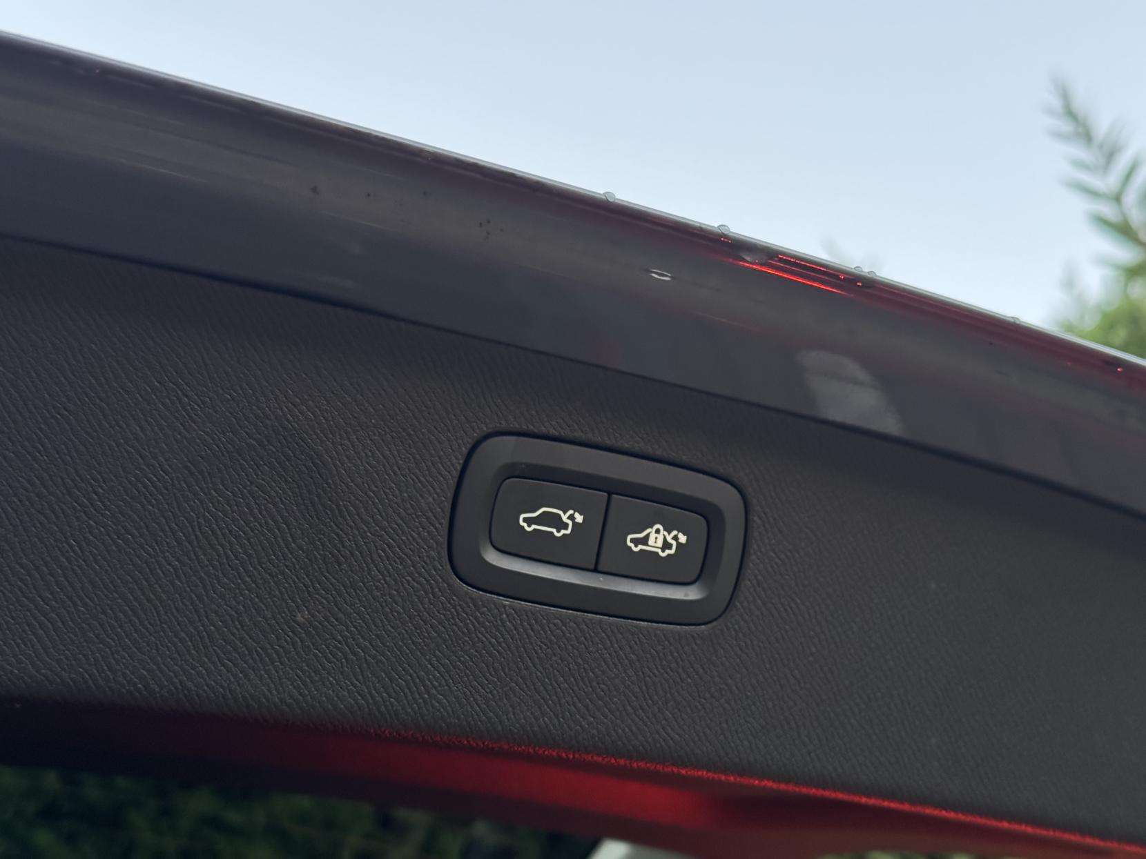 2023 VOLVO XC90 2023 VOLVO XC90