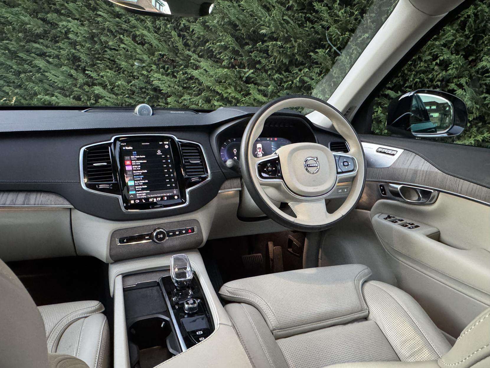 2023 VOLVO XC90 2023 VOLVO XC90