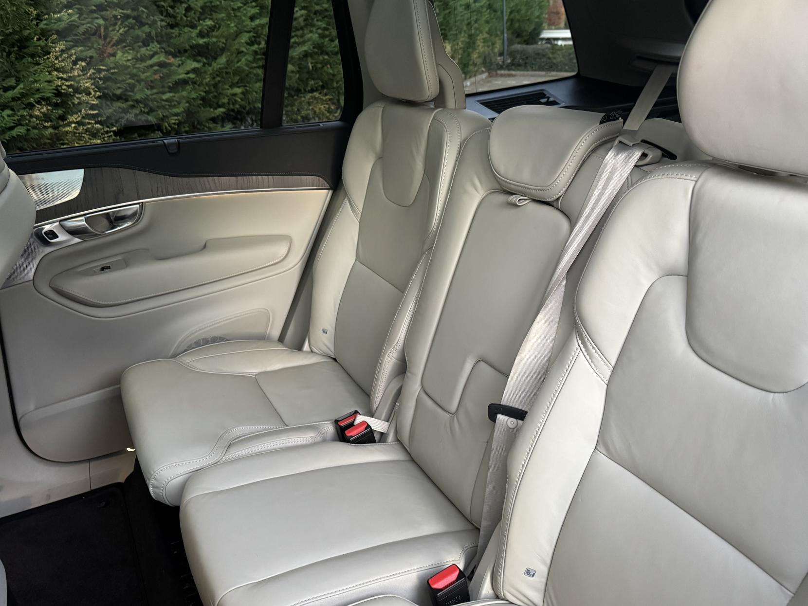 2023 VOLVO XC90 2023 VOLVO XC90