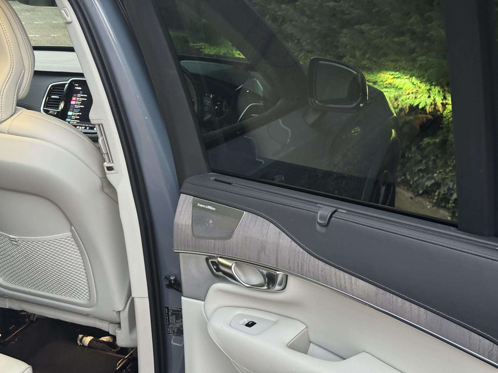 2023 VOLVO XC90 2023 VOLVO XC90