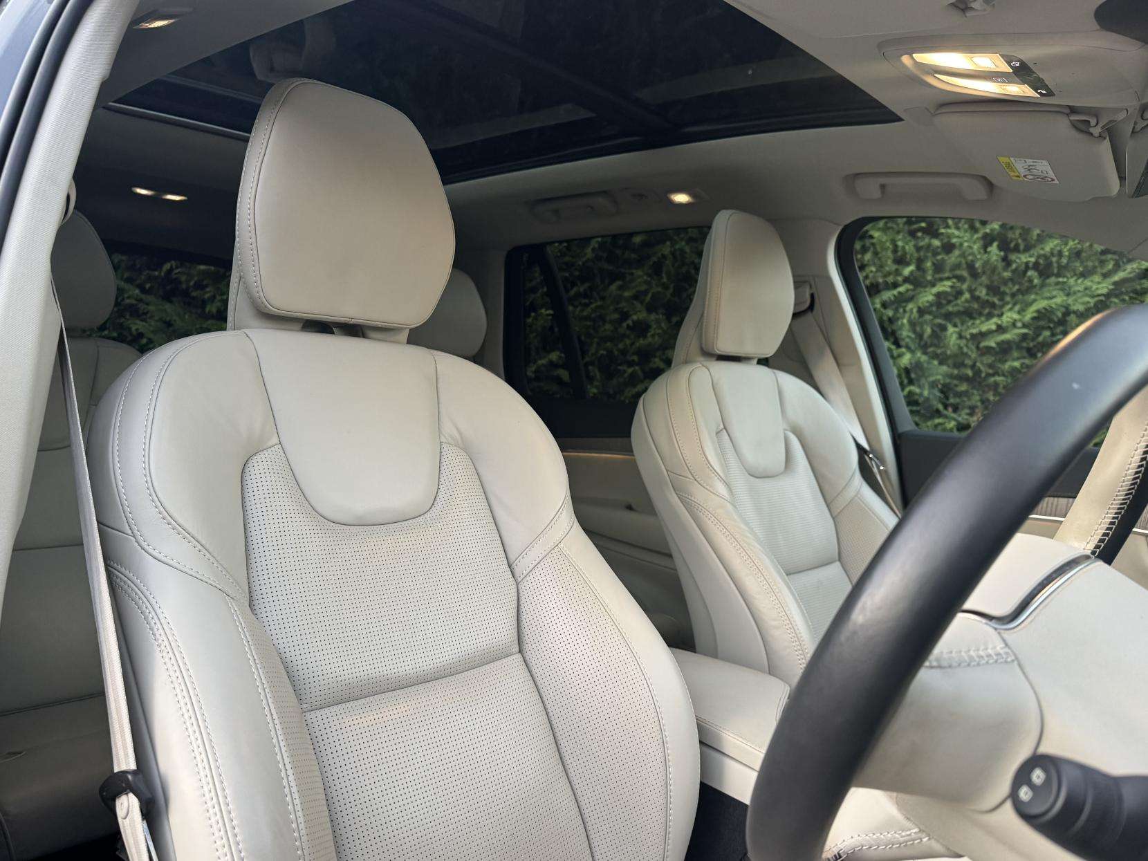 2023 VOLVO XC90 2023 VOLVO XC90