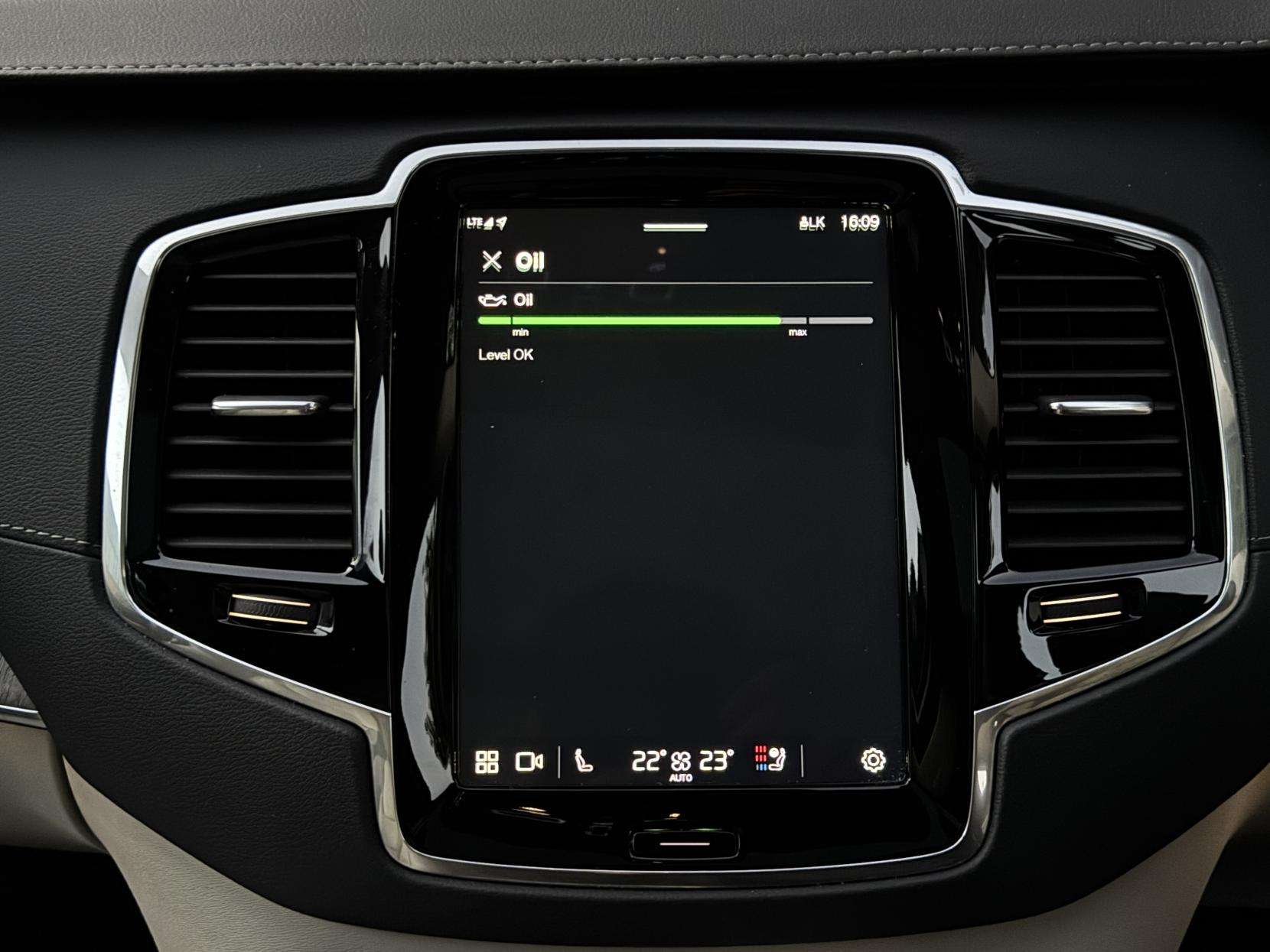 2023 VOLVO XC90 2023 VOLVO XC90