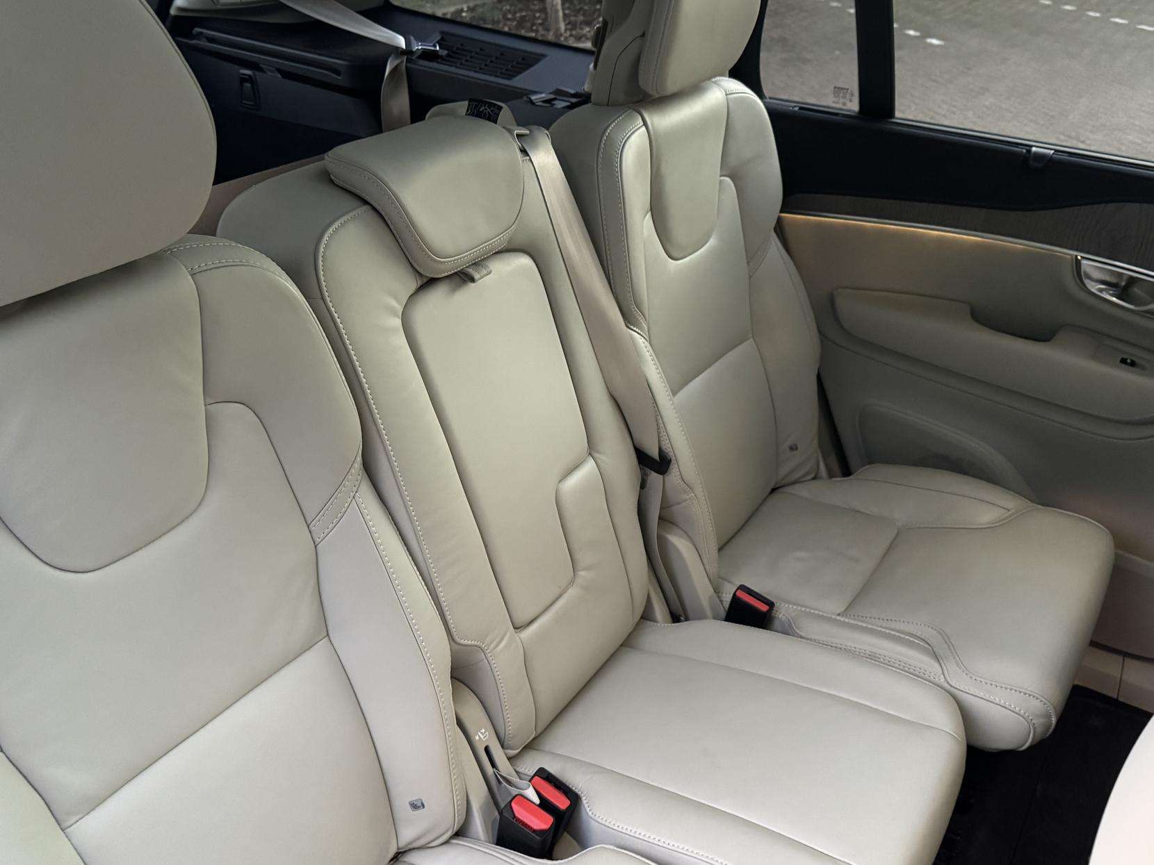 2023 VOLVO XC90 2023 VOLVO XC90