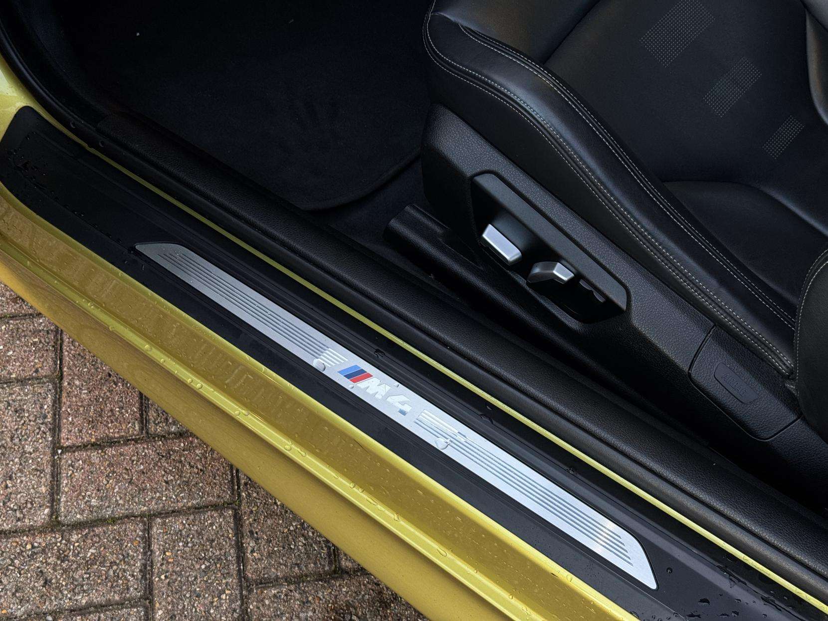 2018 BMW M4 2018 BMW M4