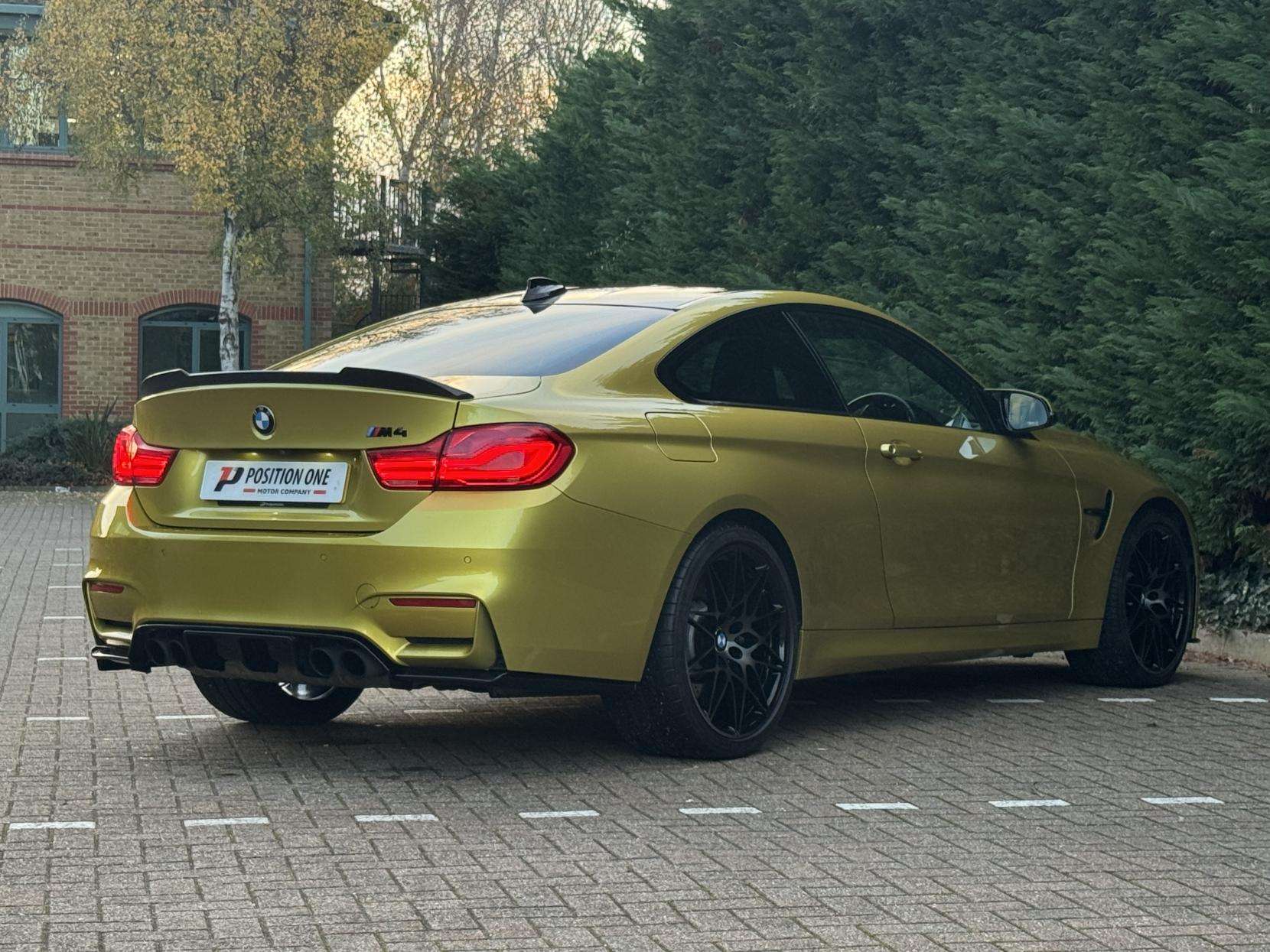 2018 BMW M4 2018 BMW M4