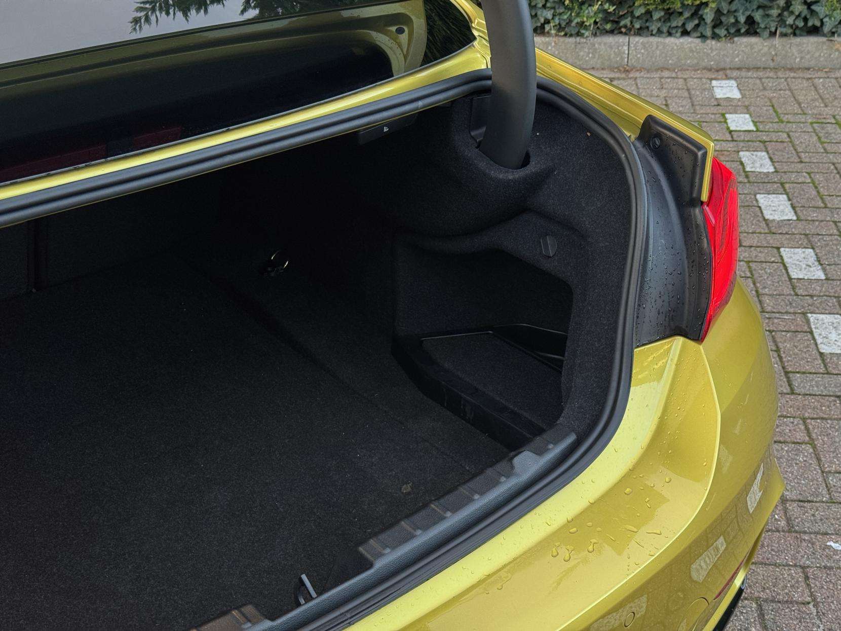 2018 BMW M4 2018 BMW M4