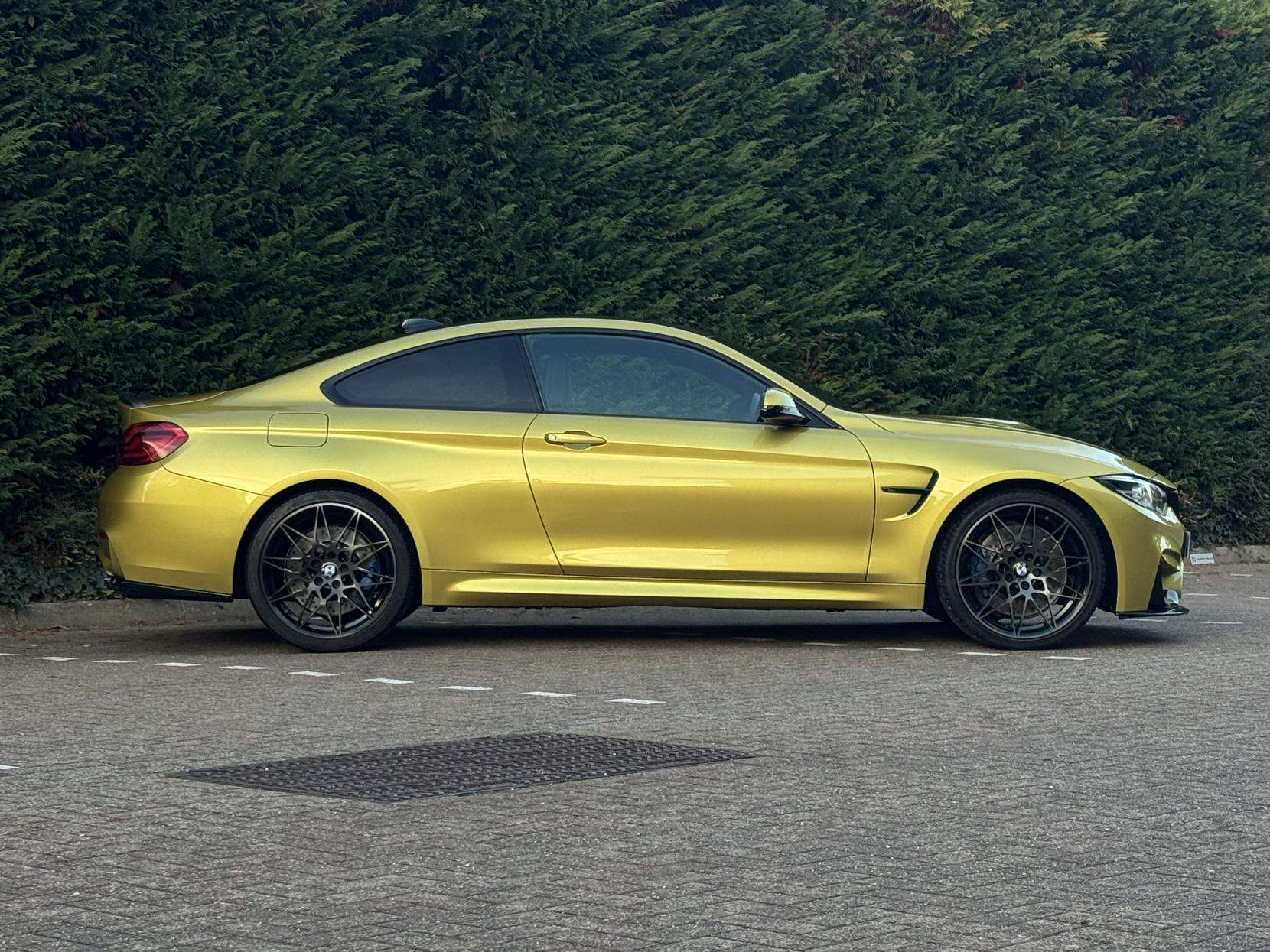 2018 BMW M4 2018 BMW M4