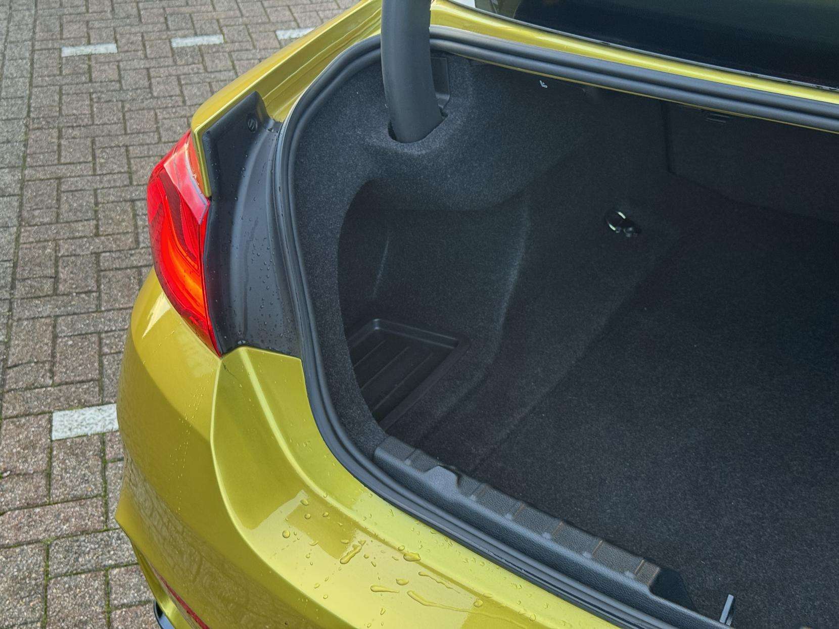 2018 BMW M4 2018 BMW M4