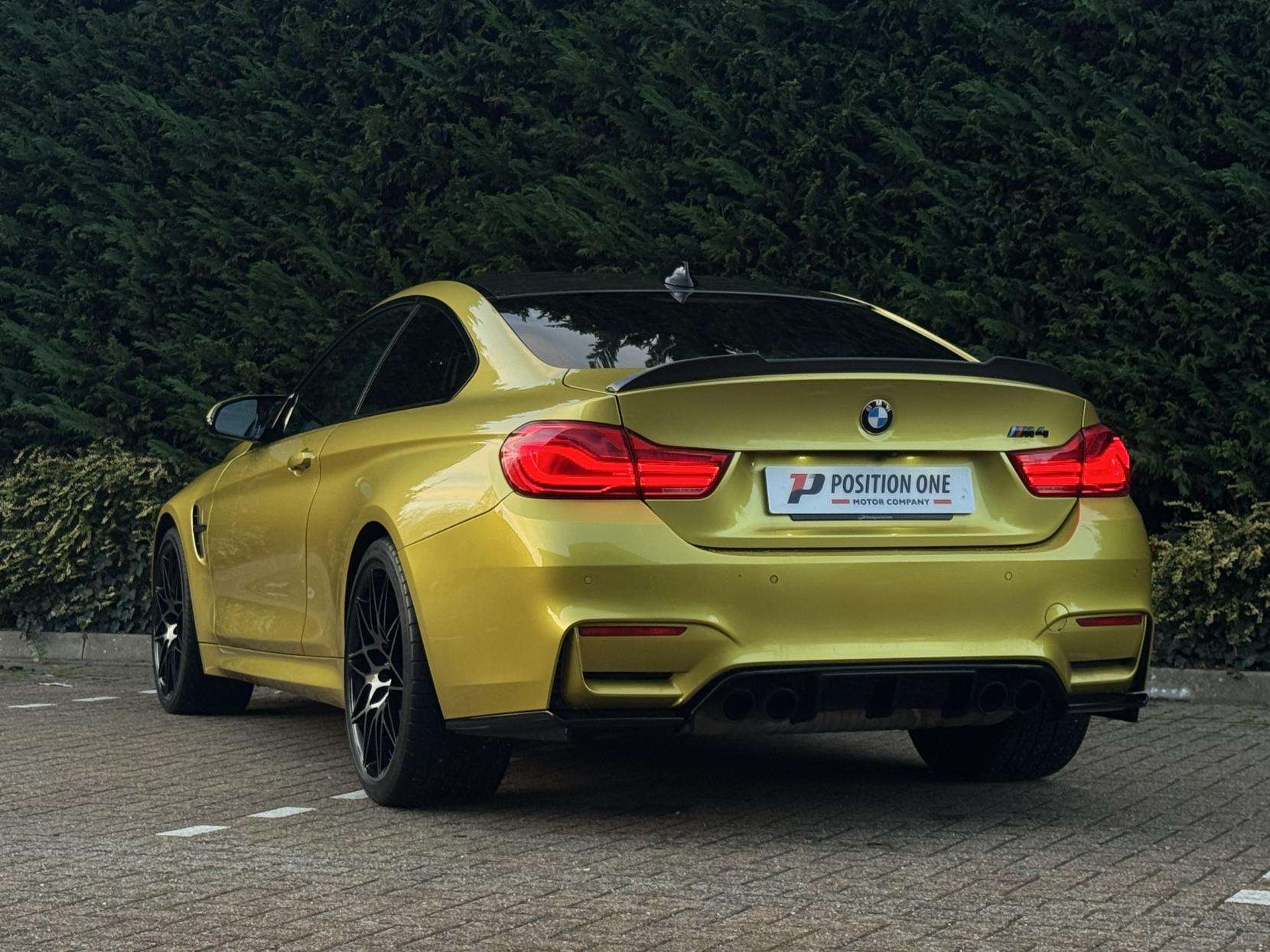 2018 BMW M4 2018 BMW M4