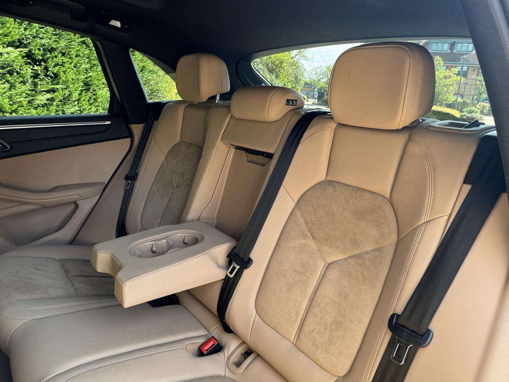 2020 PORSCHE MACAN 2020 PORSCHE MACAN