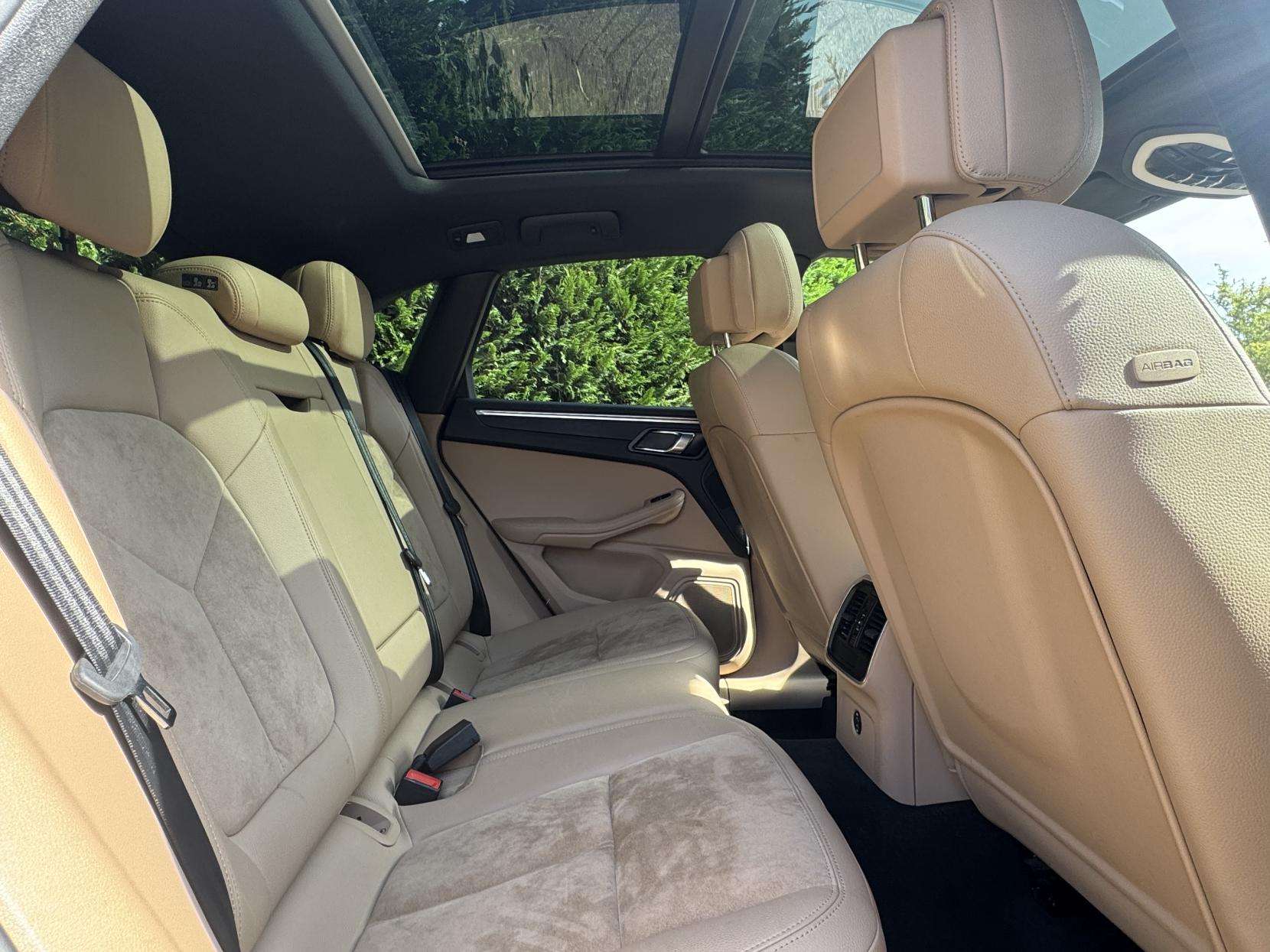 2020 PORSCHE MACAN 2020 PORSCHE MACAN