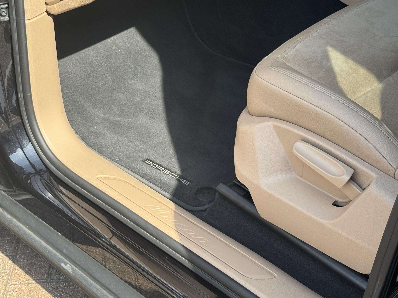 2020 PORSCHE MACAN 2020 PORSCHE MACAN