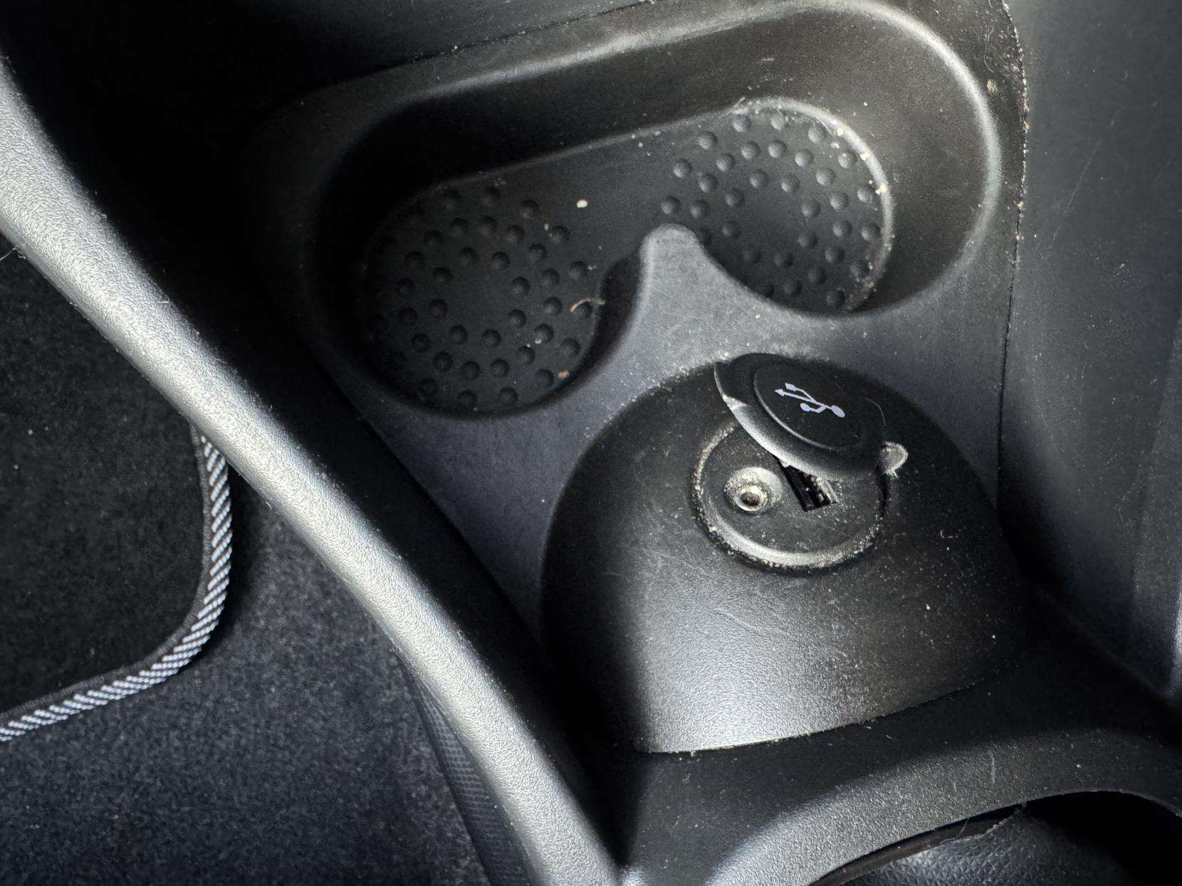 2010 NISSAN MICRA 2010 NISSAN MICRA