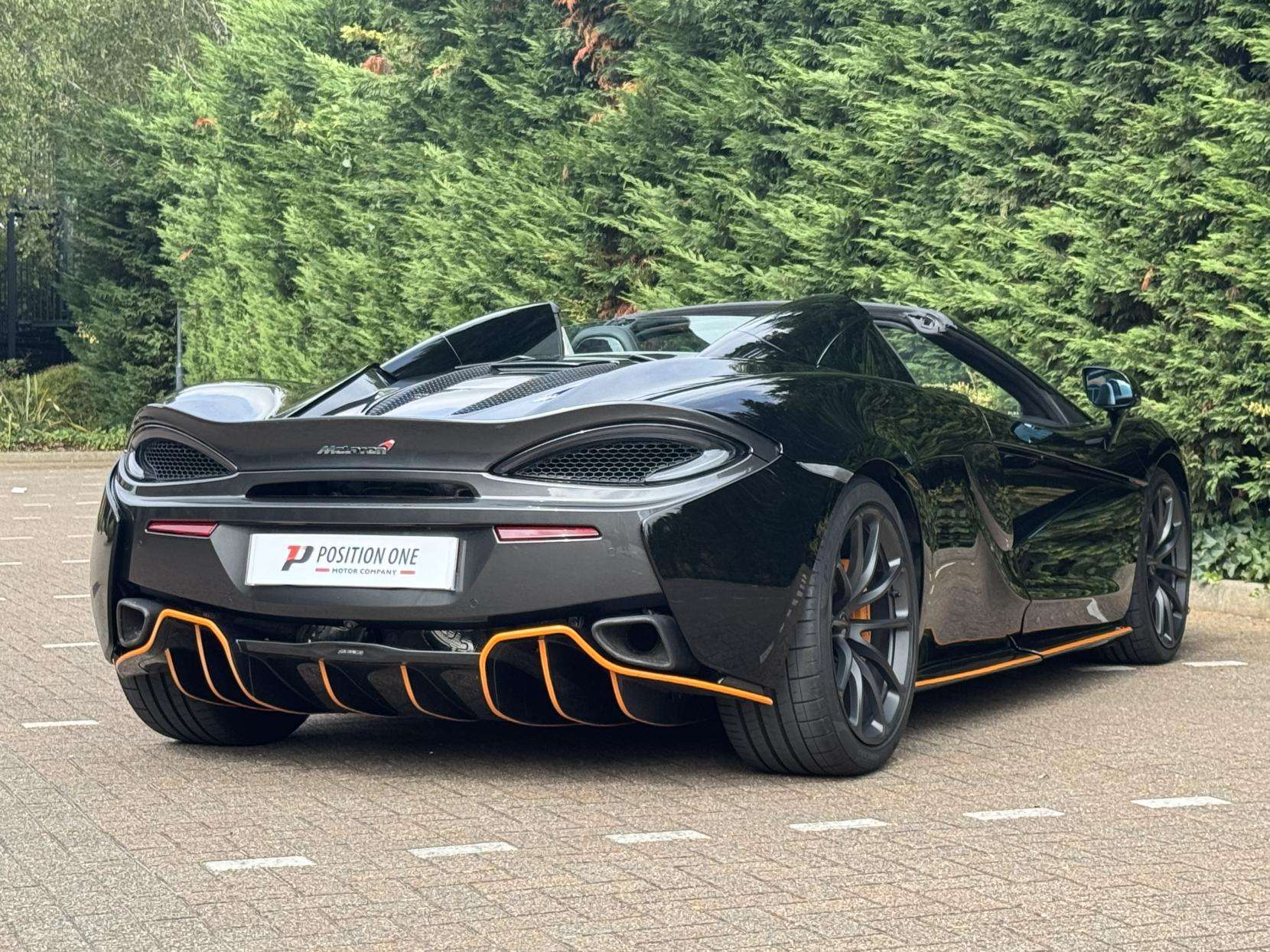 2018 MCLAREN 570S 2018 MCLAREN 570S
