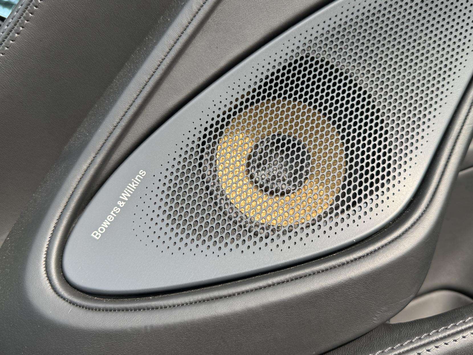 2018 MCLAREN 570S 2018 MCLAREN 570S