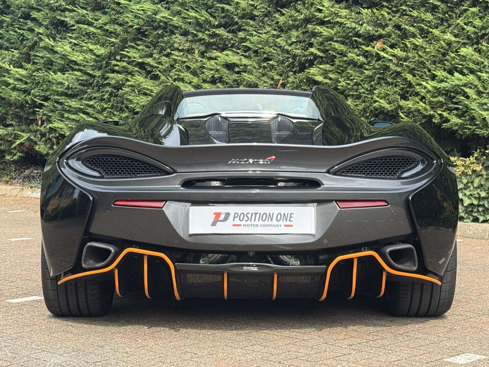 2018 MCLAREN 570S 2018 MCLAREN 570S