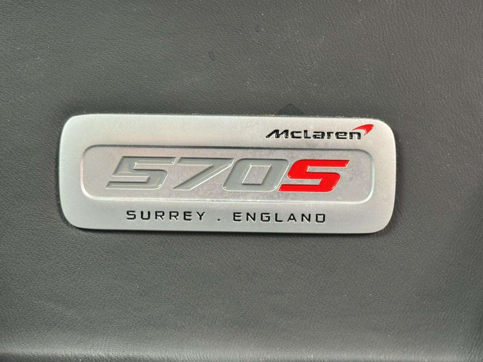 2018 MCLAREN 570S 2018 MCLAREN 570S