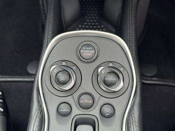 2018 MCLAREN 570S 2018 MCLAREN 570S