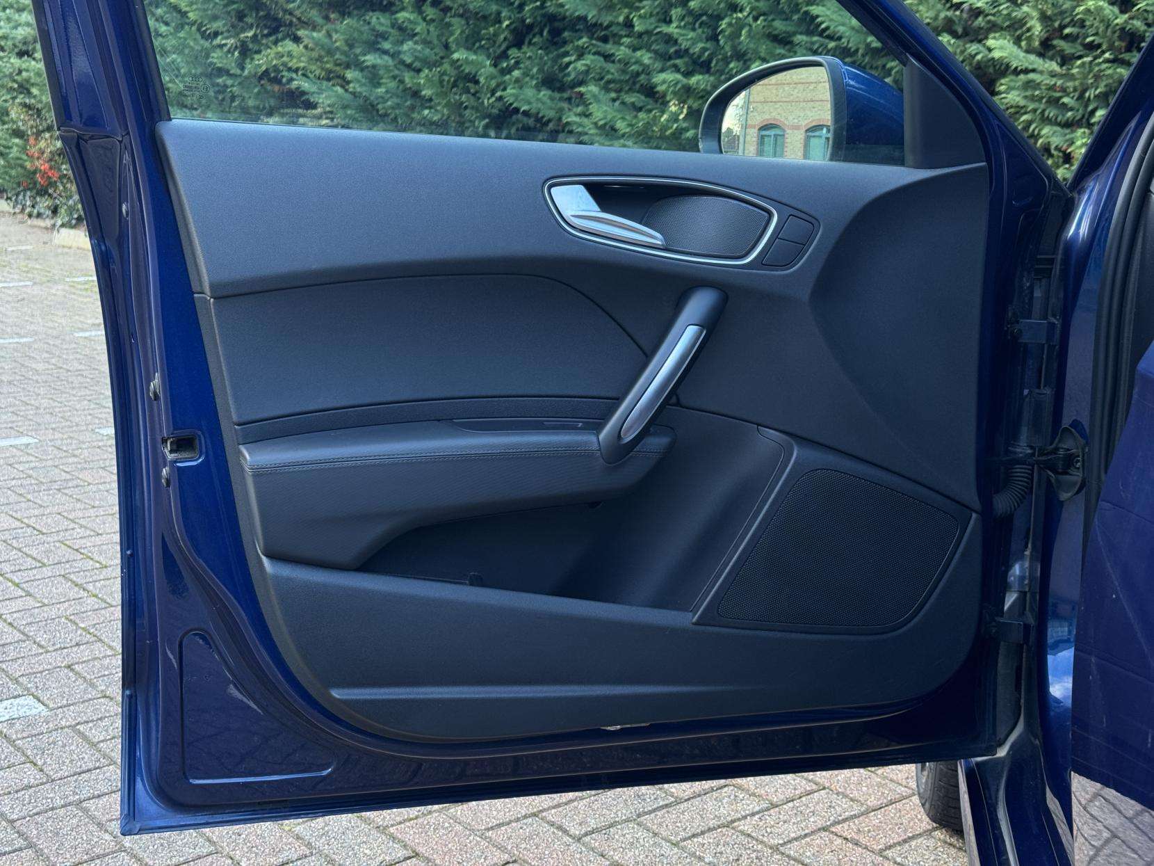 2014 AUDI A1 2014 AUDI A1