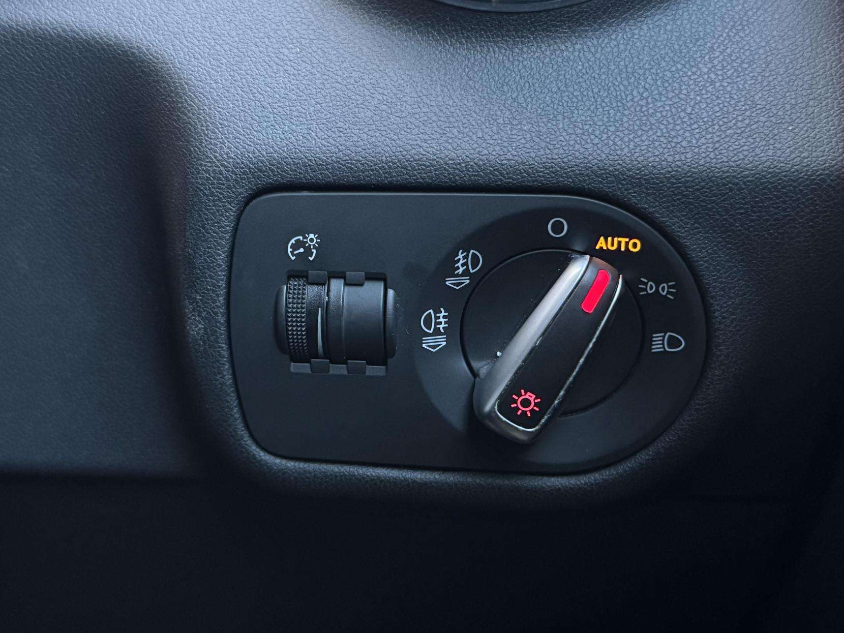 2014 AUDI A1 2014 AUDI A1