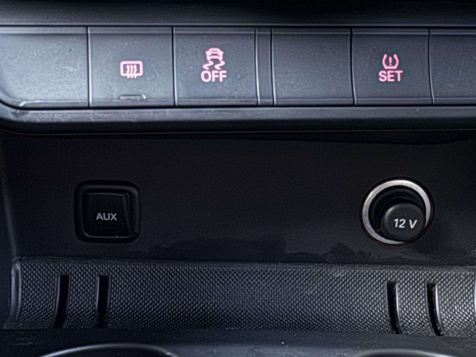 2014 AUDI A1 2014 AUDI A1