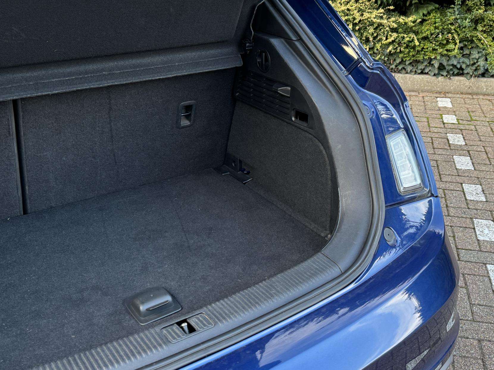 2014 AUDI A1 2014 AUDI A1