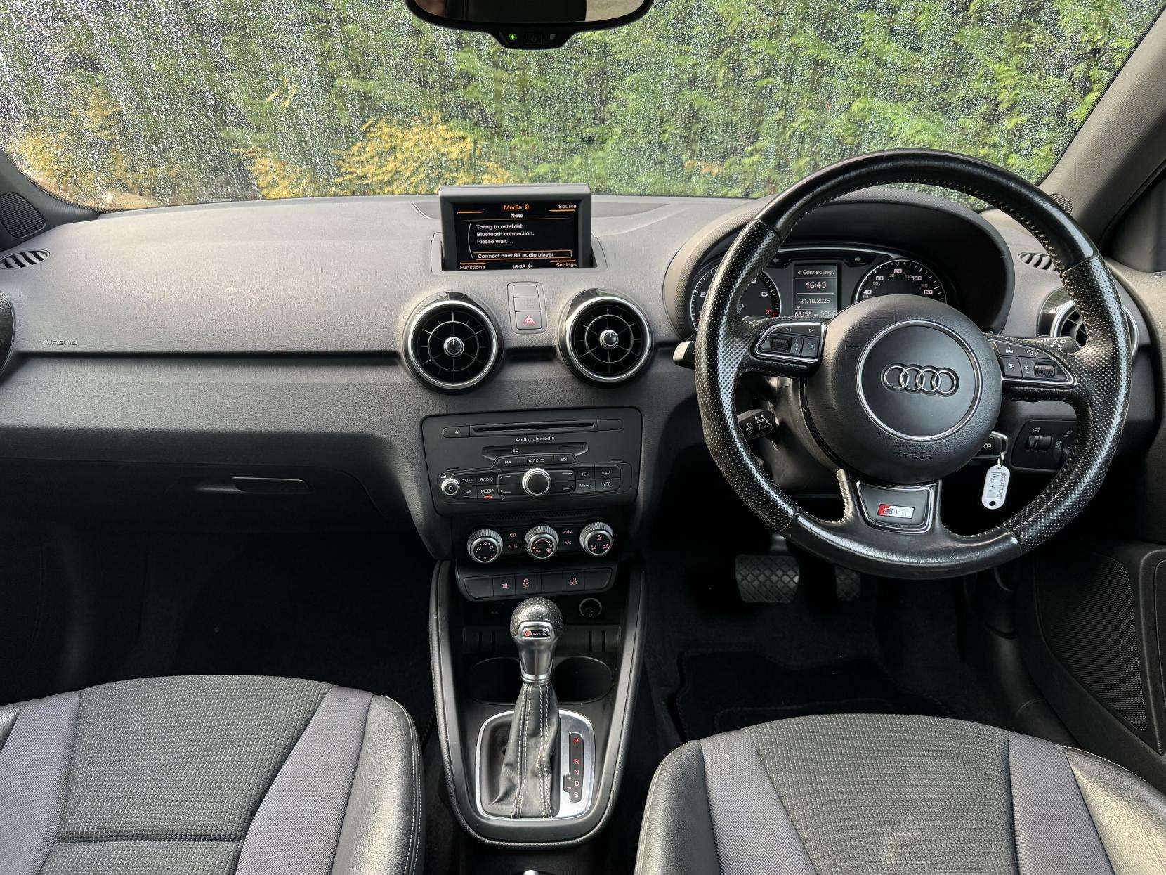 2014 AUDI A1 2014 AUDI A1