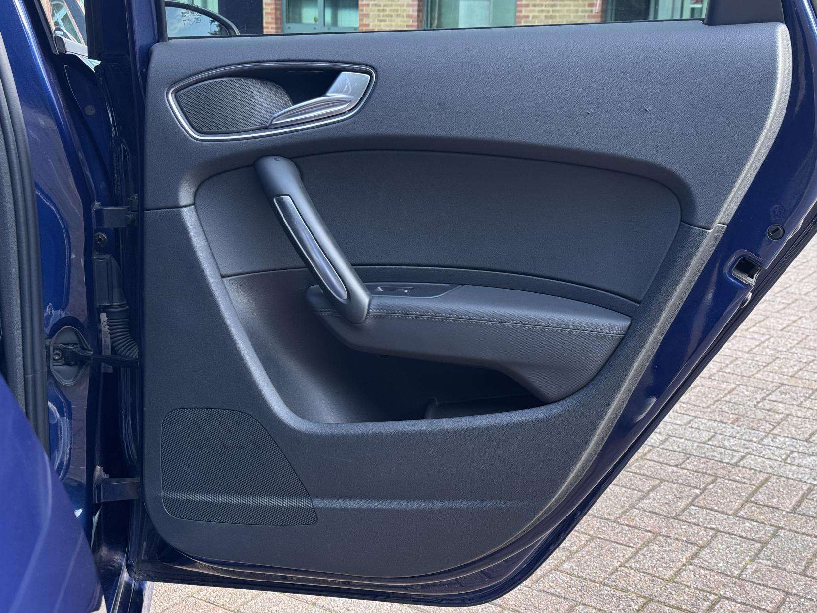 2014 AUDI A1 2014 AUDI A1