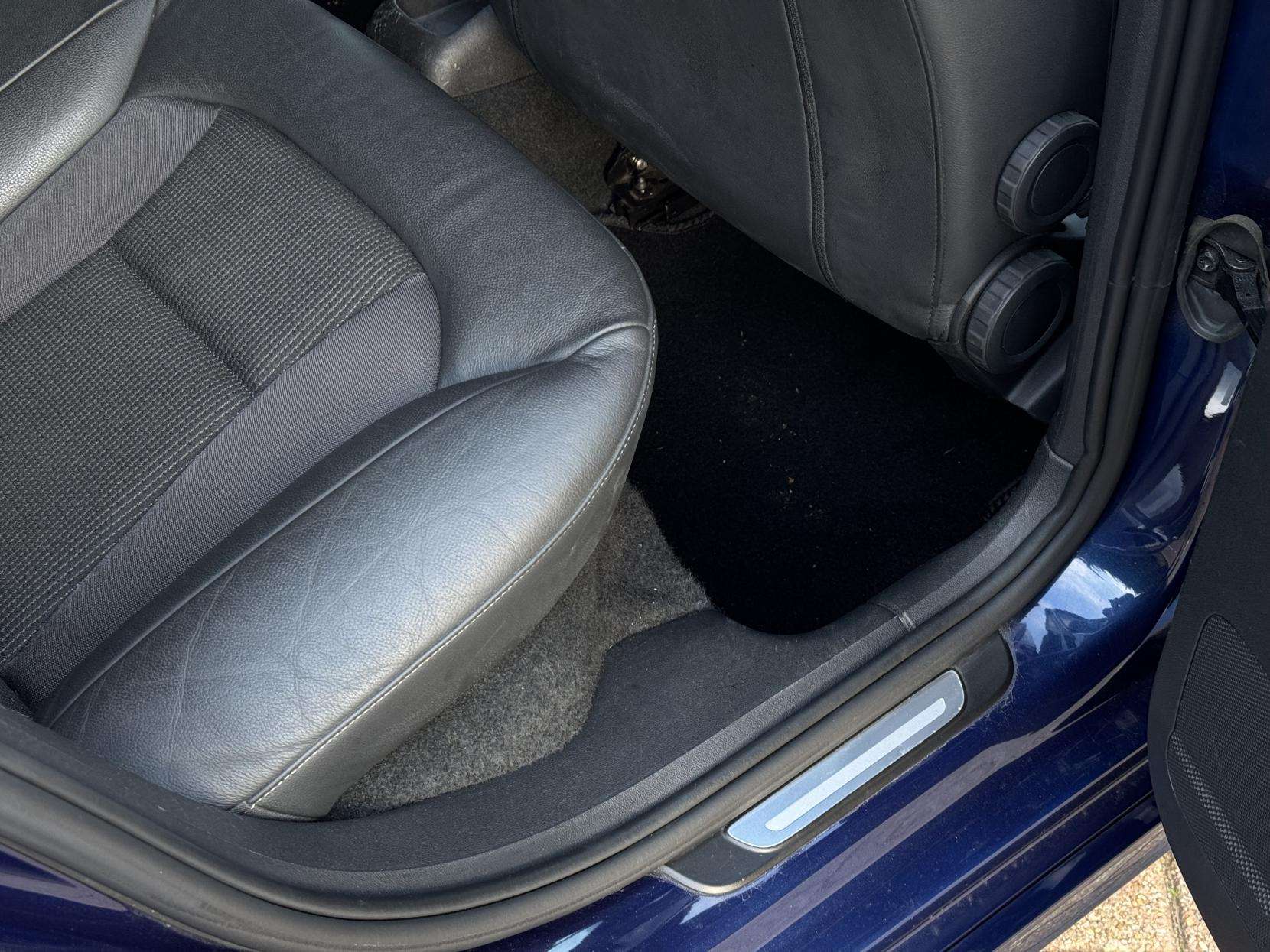 2014 AUDI A1 2014 AUDI A1