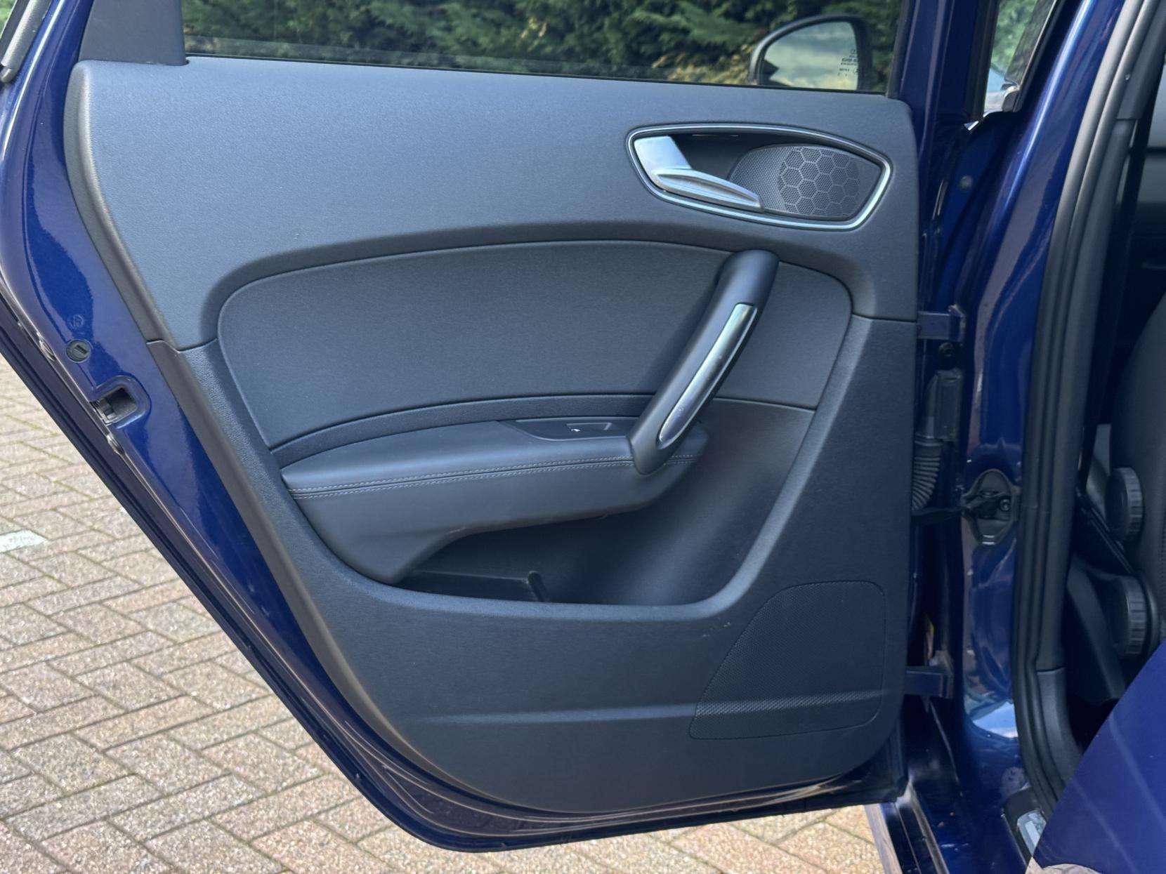 2014 AUDI A1 2014 AUDI A1