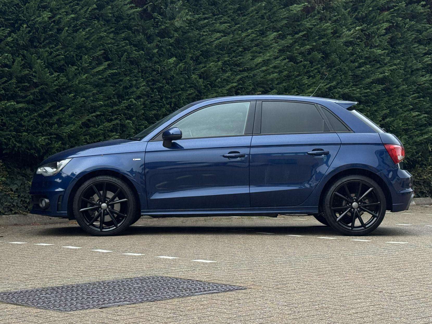 2014 AUDI A1 2014 AUDI A1