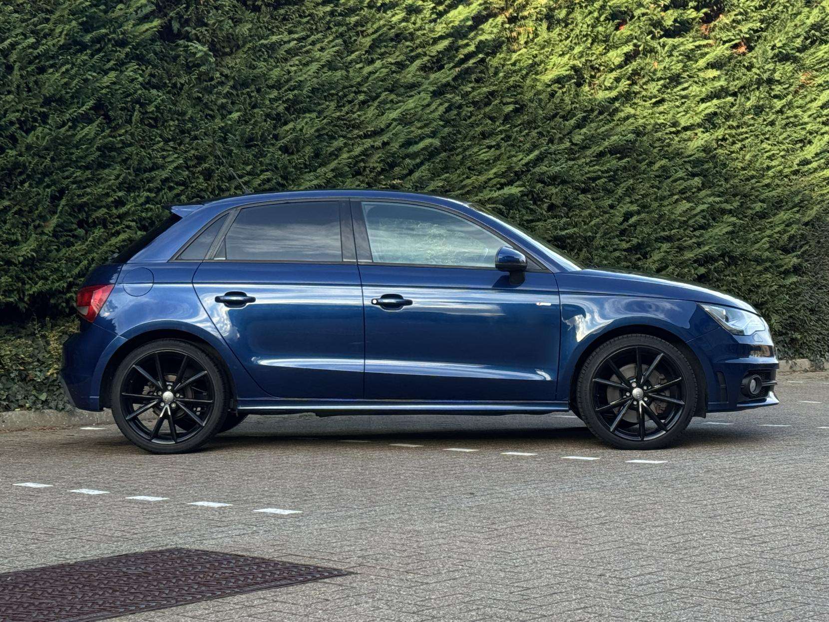 2014 AUDI A1 2014 AUDI A1