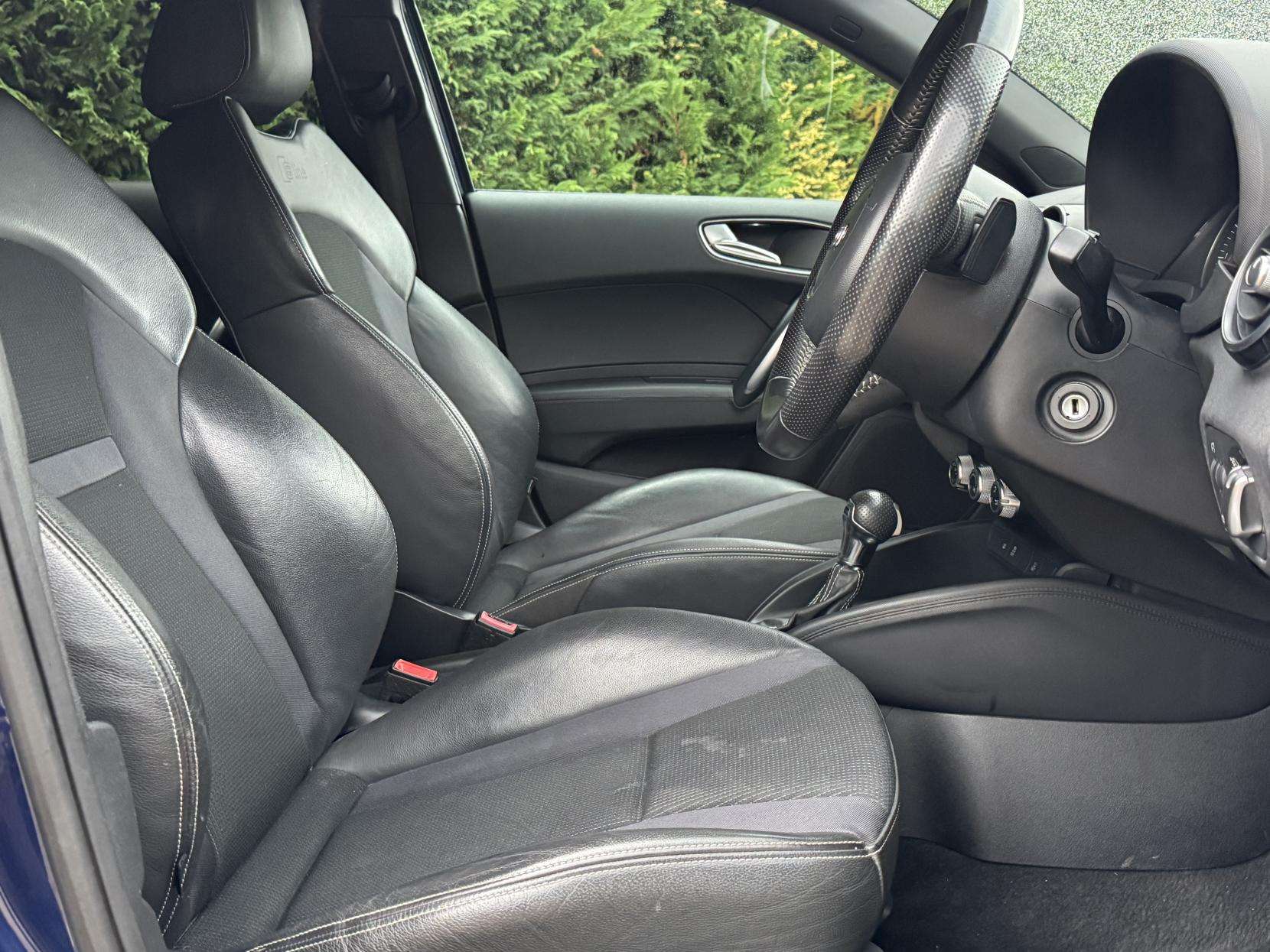 2014 AUDI A1 2014 AUDI A1