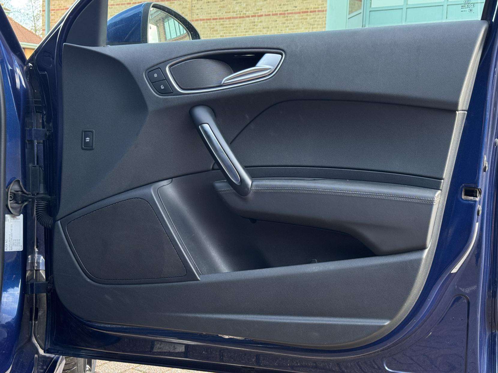 2014 AUDI A1 2014 AUDI A1