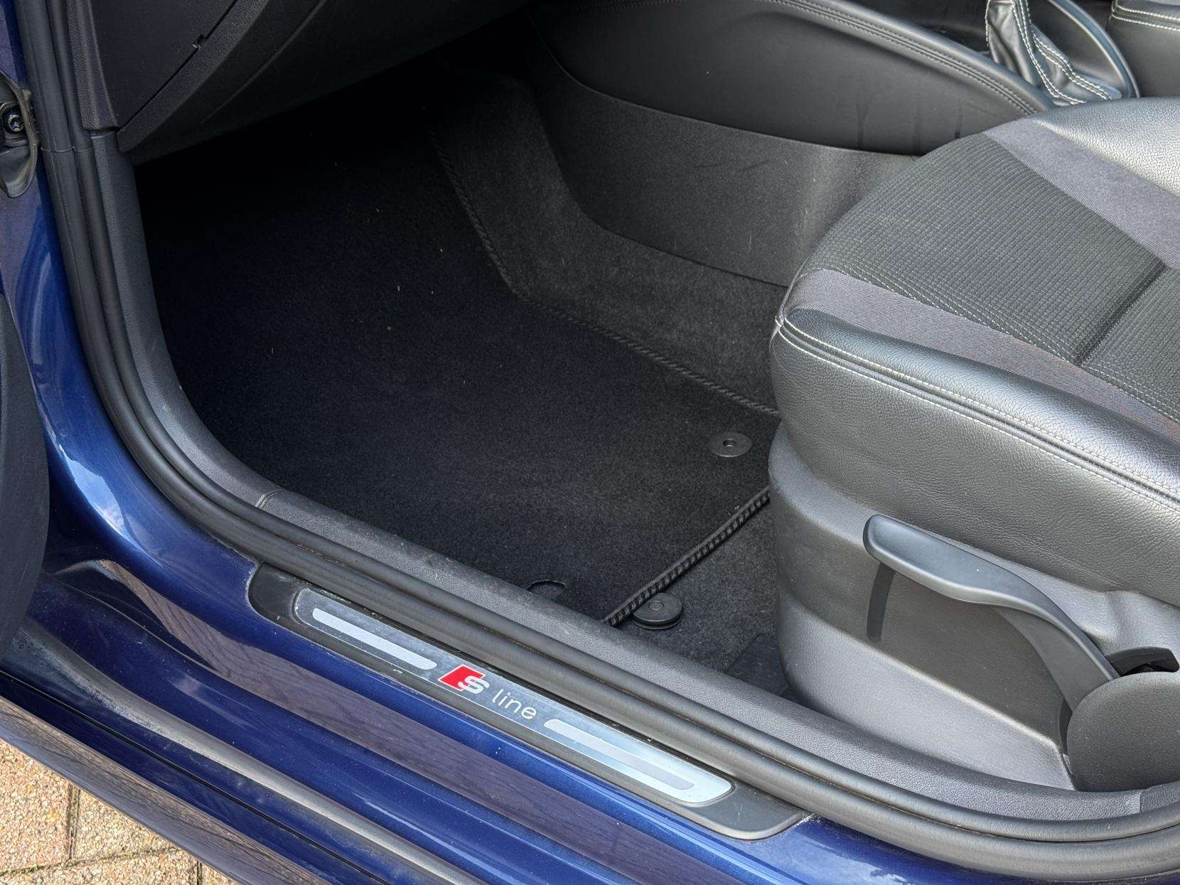 2014 AUDI A1 2014 AUDI A1