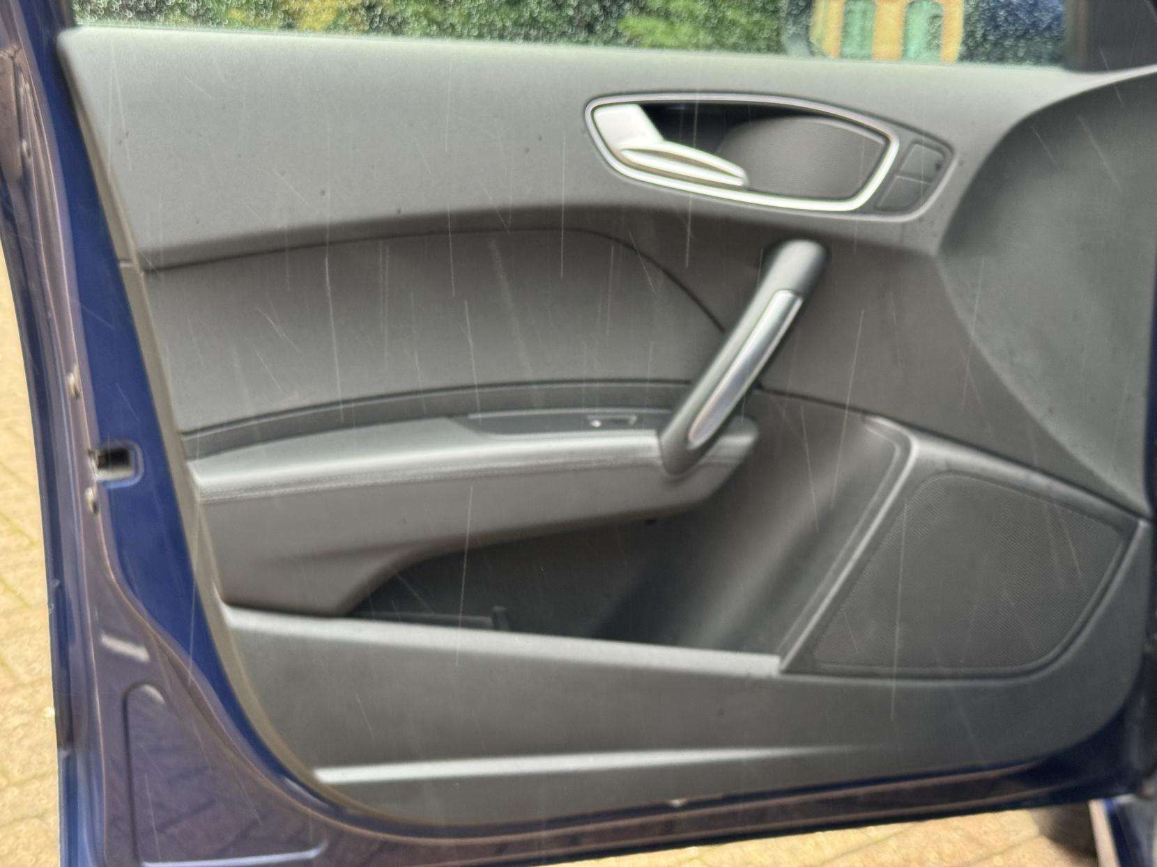 2014 AUDI A1 2014 AUDI A1