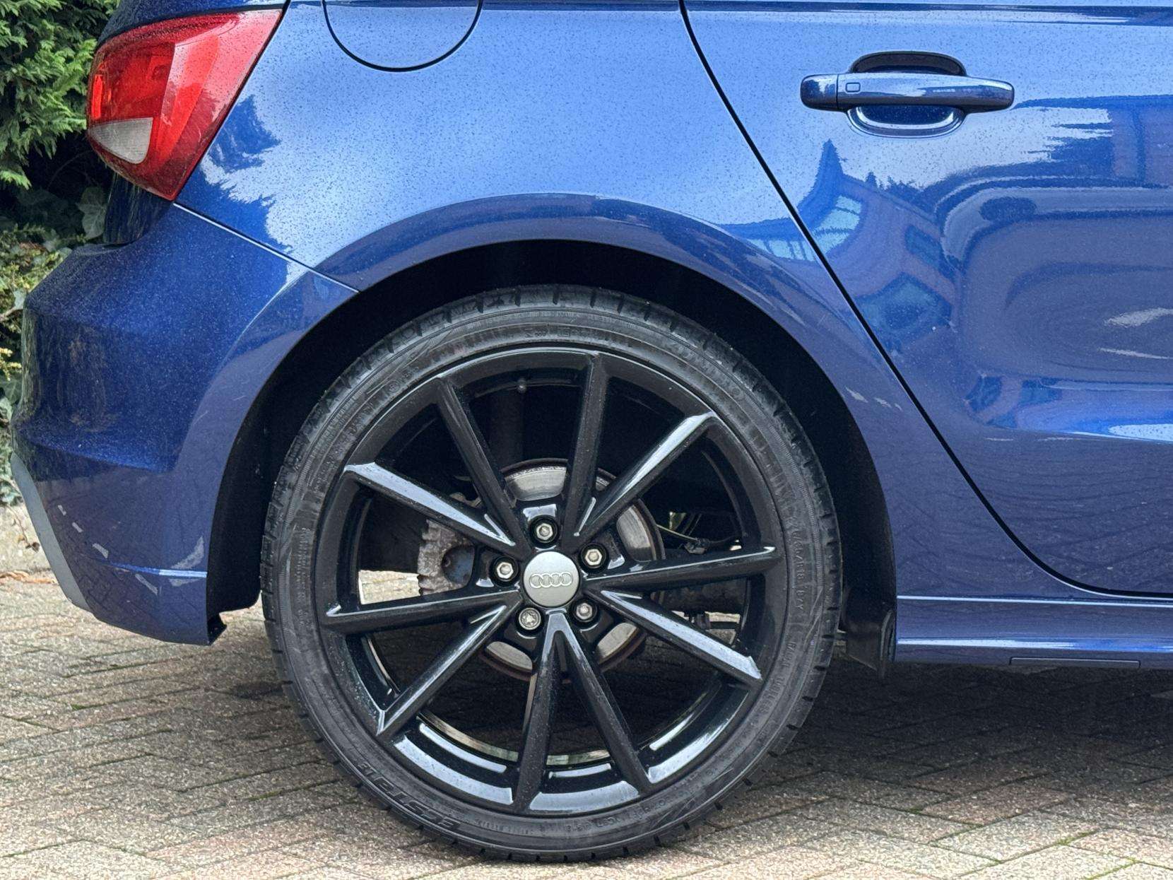 2014 AUDI A1 2014 AUDI A1