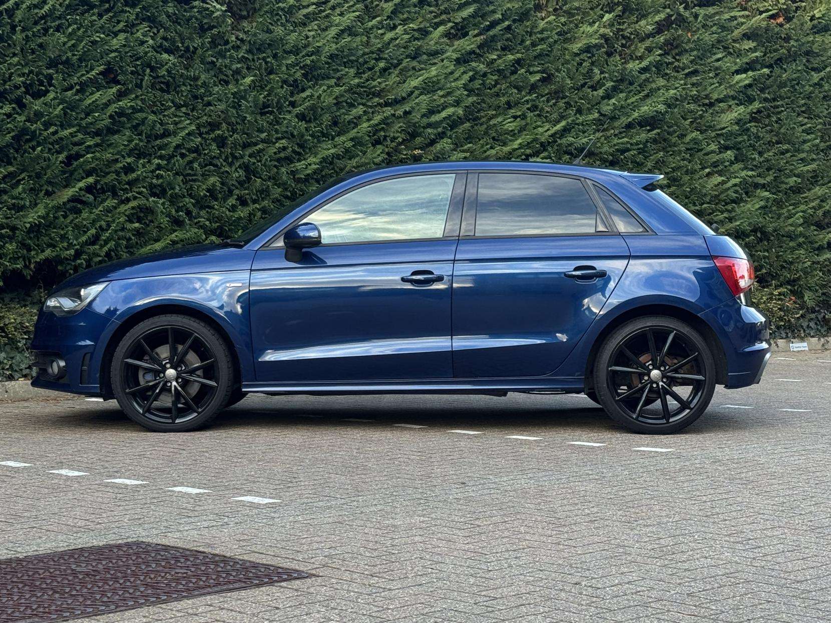2014 AUDI A1 2014 AUDI A1