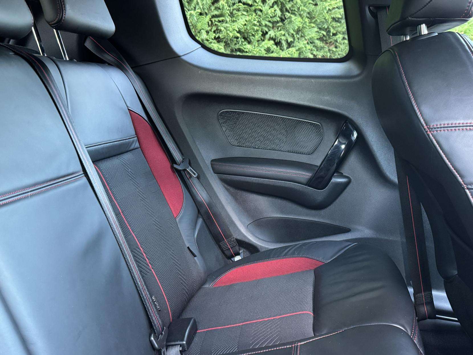 2015 PEUGEOT 208 2015 PEUGEOT 208