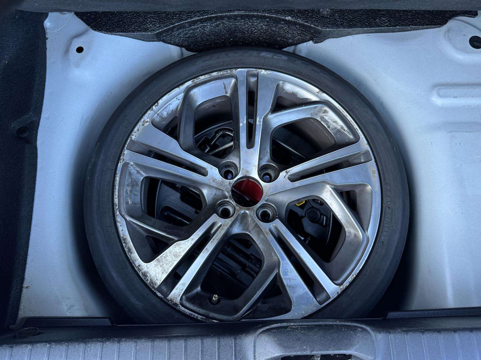 2015 PEUGEOT 208 2015 PEUGEOT 208