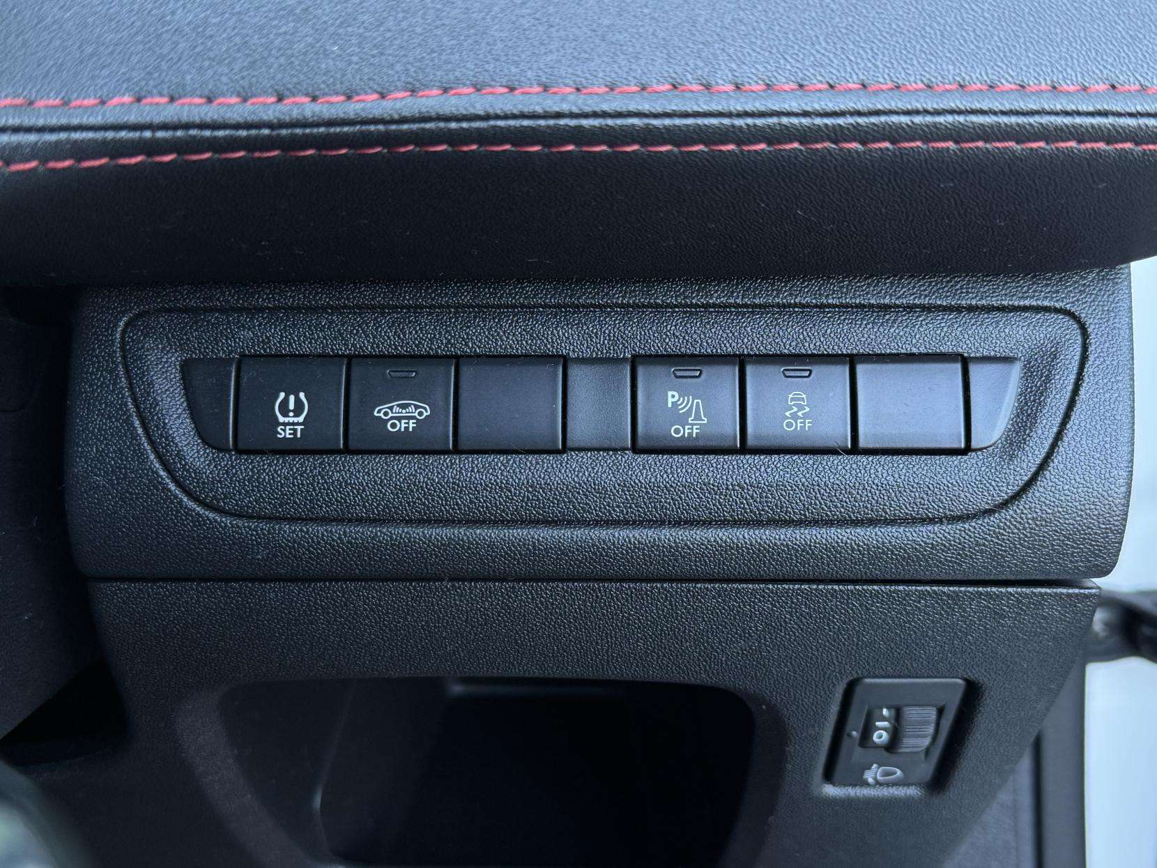 2015 PEUGEOT 208 2015 PEUGEOT 208