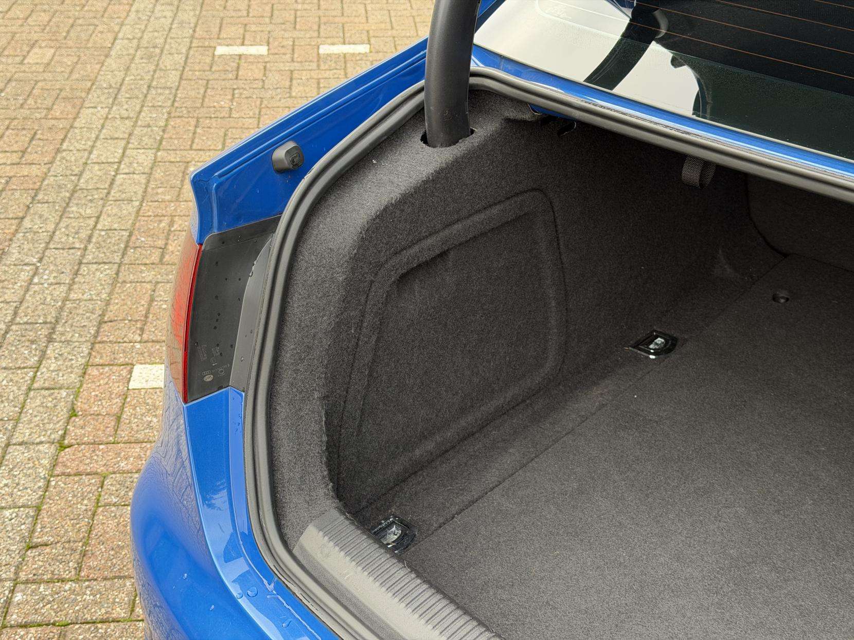 2009 AUDI S4 2009 AUDI S4