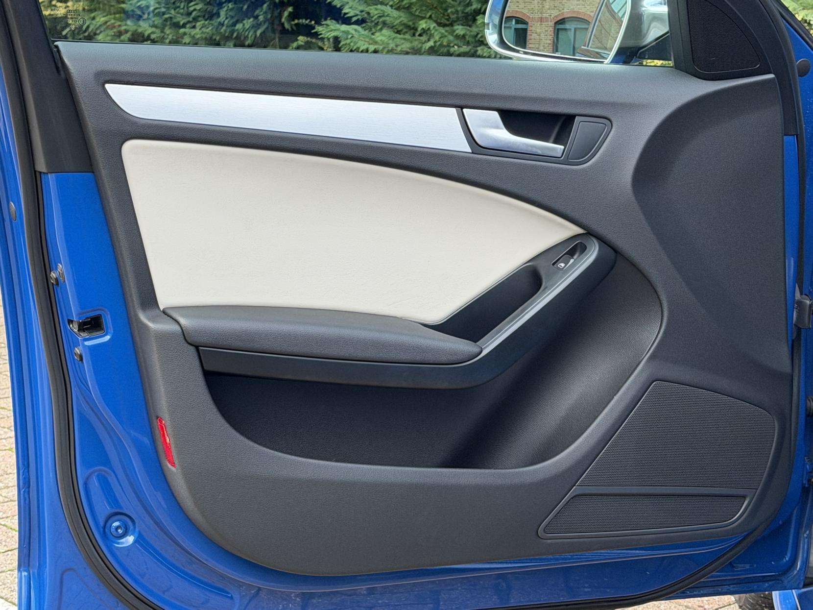 2009 AUDI S4 2009 AUDI S4