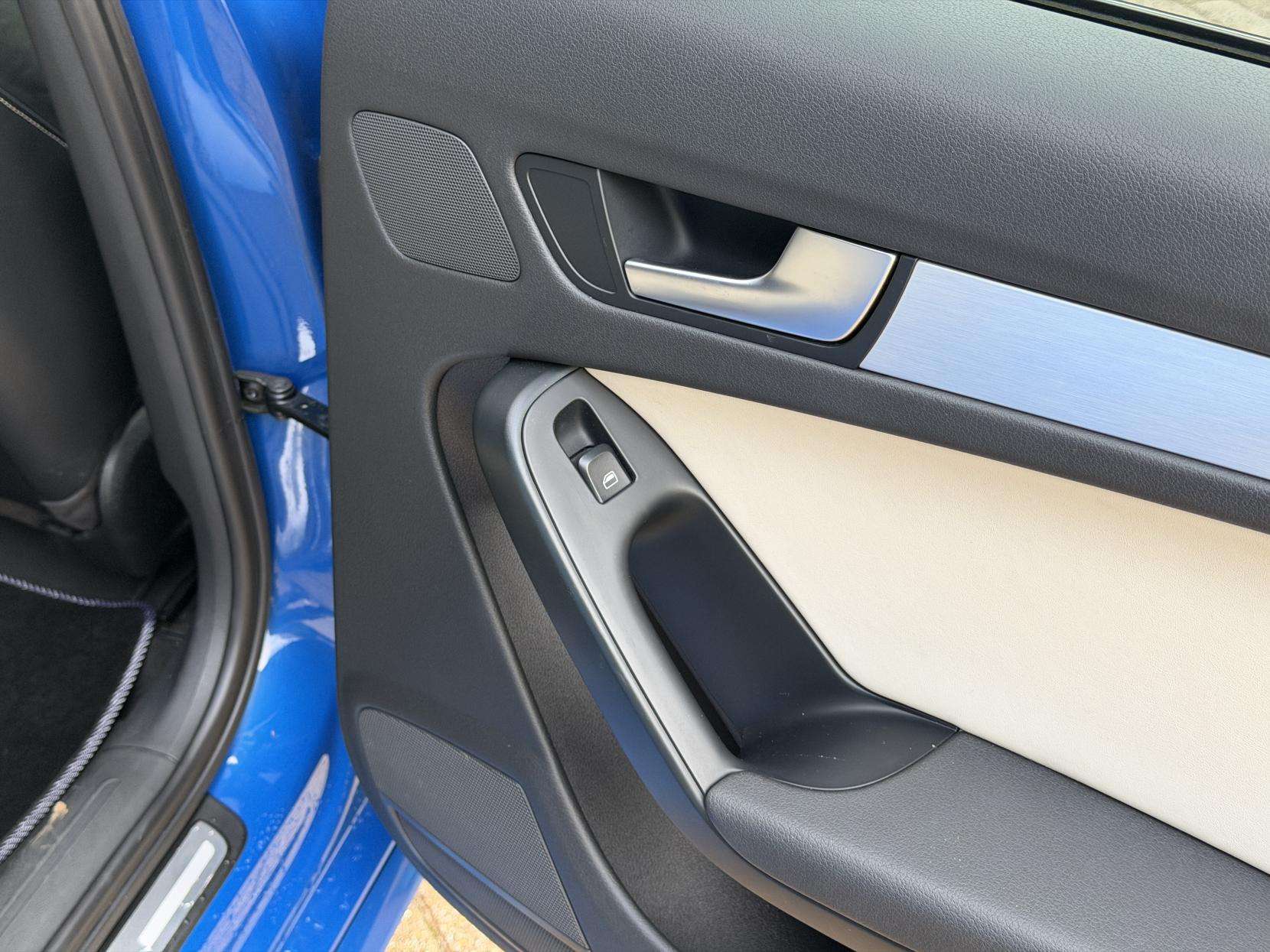 2009 AUDI S4 2009 AUDI S4