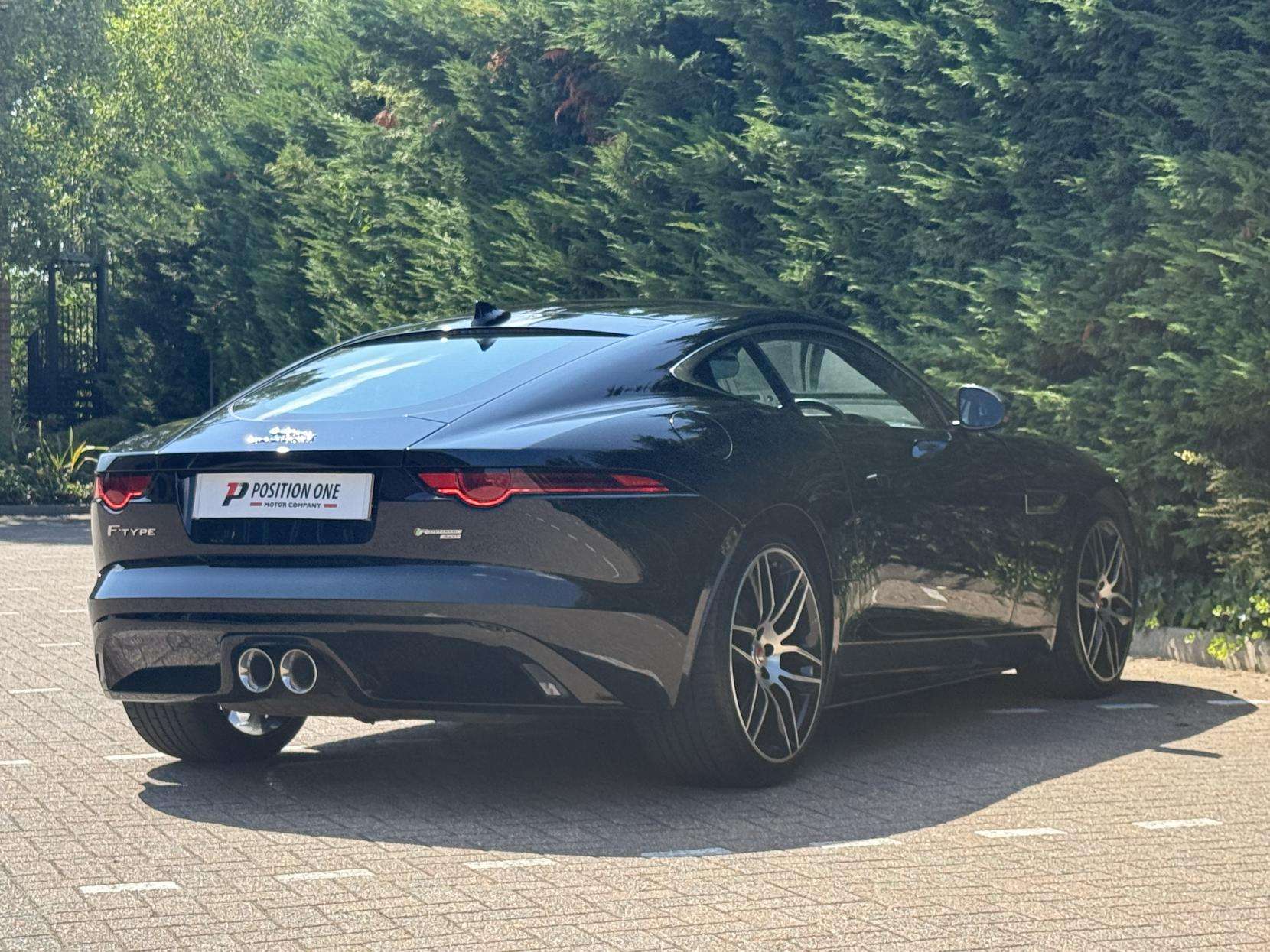 2017 JAGUAR F-TYPE 2017 JAGUAR F-TYPE