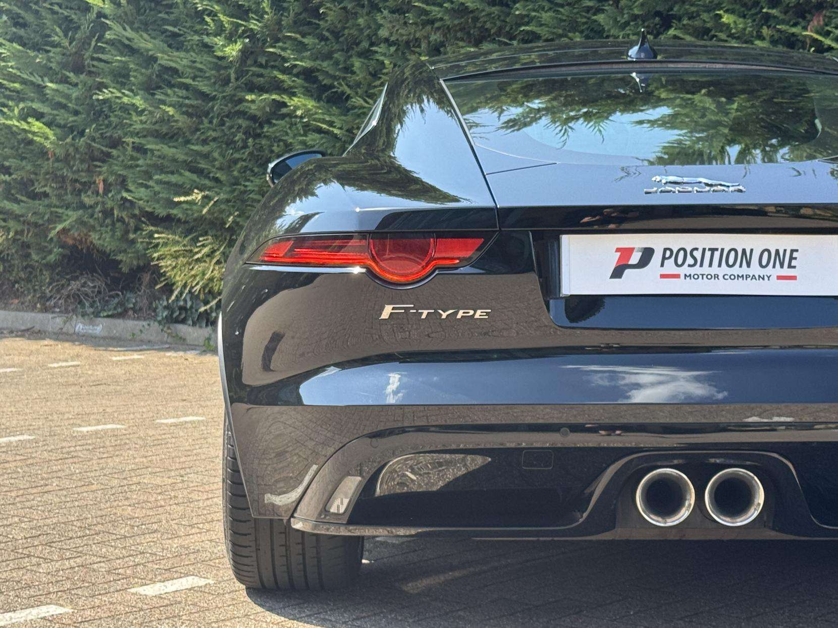 2017 JAGUAR F-TYPE 2017 JAGUAR F-TYPE