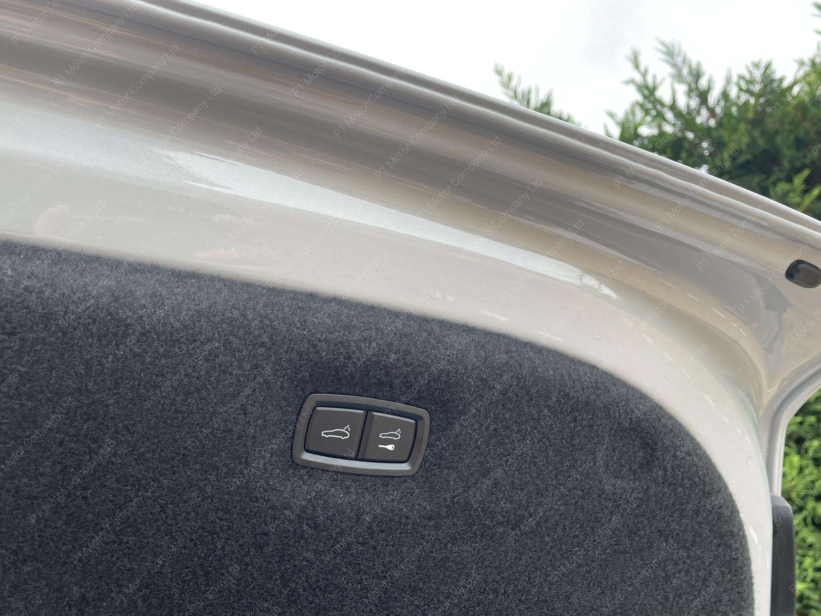 2023 PORSCHE TAYCAN 2023 PORSCHE TAYCAN