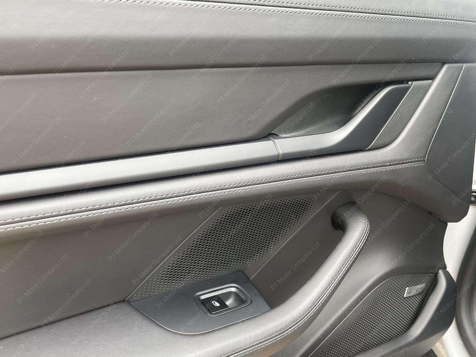 2023 PORSCHE TAYCAN 2023 PORSCHE TAYCAN