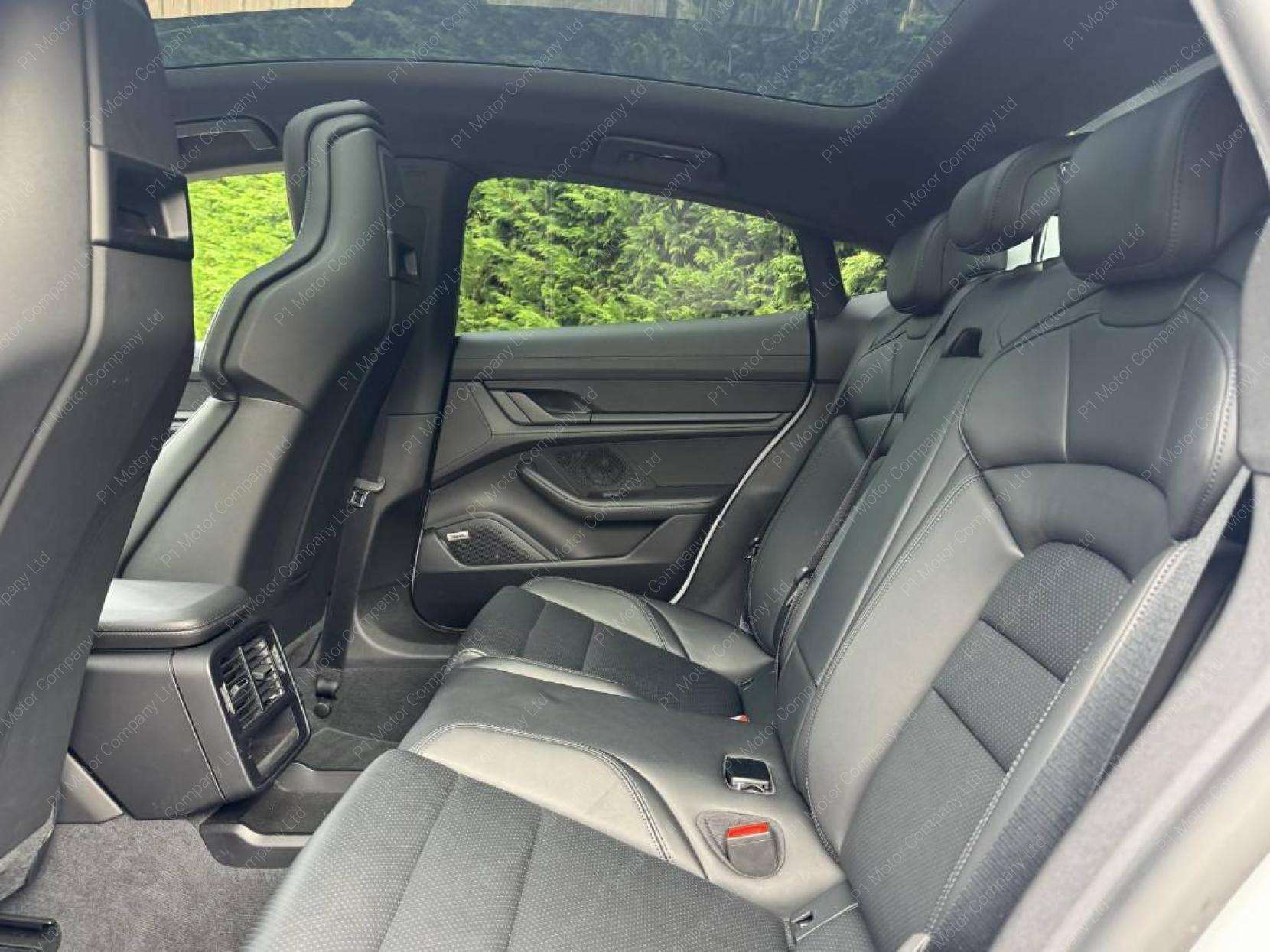 2023 PORSCHE TAYCAN 2023 PORSCHE TAYCAN